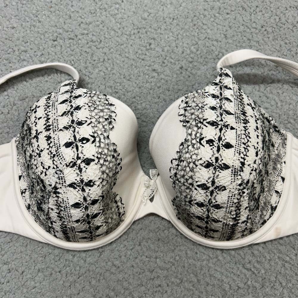 Victoria Secret Bra 36DD T-Shirt Bra Body By Victoria Lined Perfect Coverage